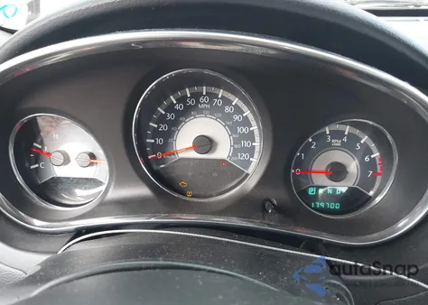 2013 Chrysler 200 Touring z USA, uszkodzony, nr VIN 1C3CCBBB4DN584656